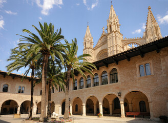 Naklejka premium Interior garden of the Castle in Palma de Mallorca