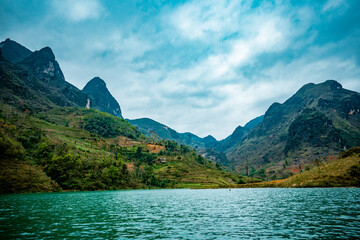 Naklejka na ściany i meble Ma Pi Leng Mountain view from Nho Que River, one of the most beautiful is a River in Vietnam