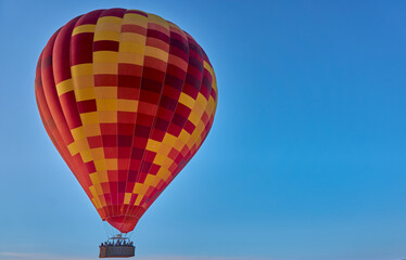 Obraz premium Hot air balloon in Cappadocia, Turkey