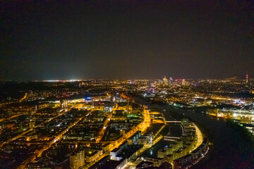Fototapeta na wymiar Frankfurt am Main bei Nacht | Luftbilder Frankfurt am Main