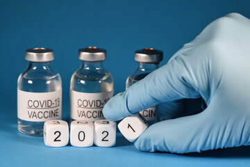 Covid-19 coronavirus maladie épidémie virus vaccin 2021
