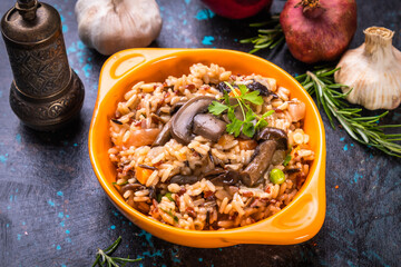 Risotto with mushrooms ande vegetables