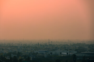 Fototapeta na wymiar sunrise in the city