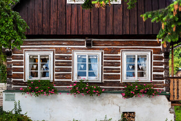 Fototapeta na wymiar old wooden house in traditional style