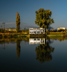 Fototapeta premium autumn on the river