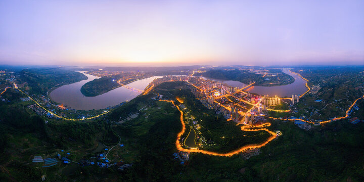 After the heavy rain of the Yangtze river in chongqing metro section of the scenery