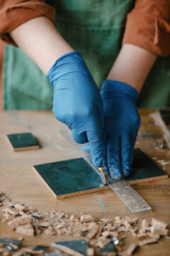 Crop artisan cutting tile for mosaic