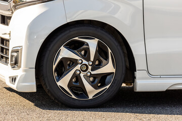 車のタイヤ　ホイール　old  Wheel of the car
