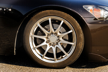 車のタイヤ　ホイール　old  Wheel of the car