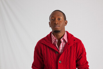 Obraz premium Handsome Black man looking thoughtful