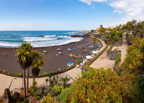 Spain, Province Of Santa Cruz De Tenerife, Puerto De La Cruz, Black City Beach In Summer