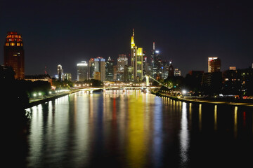 Fototapeta na wymiar Frankfurt by night