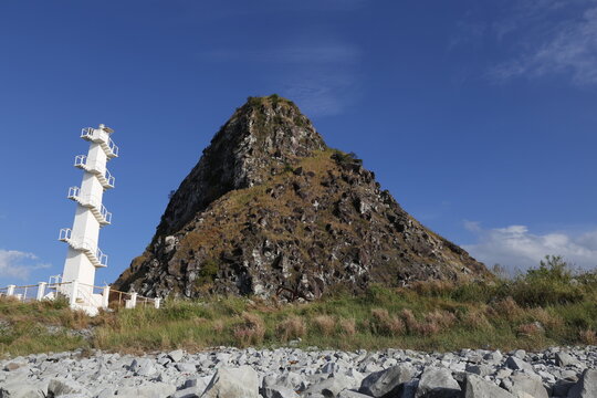 Leuchtturm und San Miguel Rock, Sisiman &ndash; Mariveles, Provinz Bataan, Philippinen