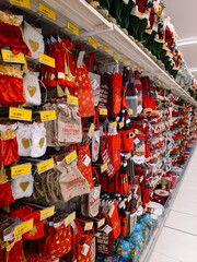 Showcase with Christmas decorations in a supermarket.