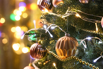 Obraz na płótnie Canvas Beautiful decorated Christmas tree, closeup