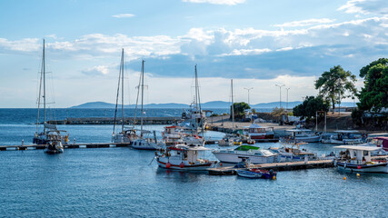 Fototapeta na wymiar Sea port in Neos Marmaras, Greece