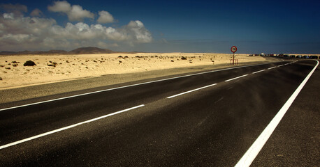 carretera en el desierto 