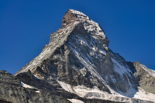 Matterhorn Berg Schweiz Wallis Zermatt Panorama Reflektion Stafelalp Zmutt Gipfel Hochgebirge Sehensw&uuml;rdigkeit Switzerland Monte Cervino Italien Klimawandel Erderw&auml;rmung