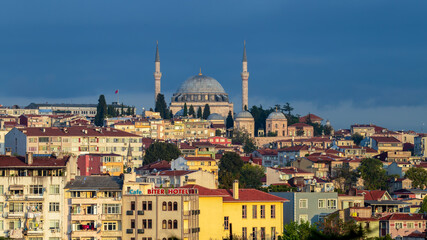 Fototapeta na wymiar Nuruosmaniye Mosque in Istanbul, Turkey