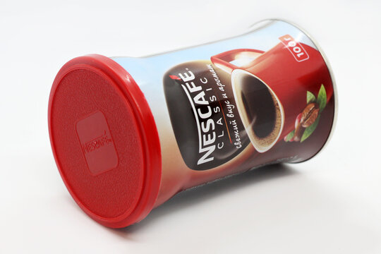 Afbeeldingen over Nescafe – Blader in stockfoto's, vectoren en video's ...