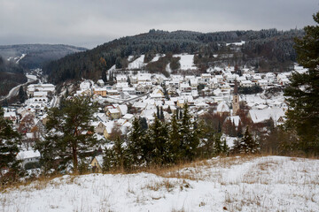 Fototapeta na wymiar Winterlandschaft der Gemeinde Neufra Hohenzollern im Landkreis Sigmaringen