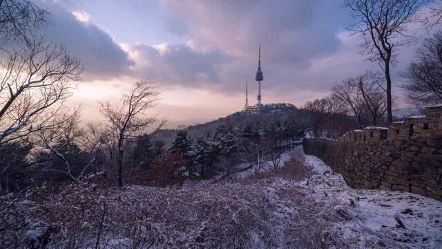 Time lapse 4k Winter snow of Seoul at namsan mountain in South Korea.