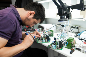 Repair and soldering of microchip