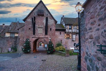 Weihnachtszeit in Riquewihr im Elsass