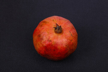 Fototapeta na wymiar Ripe tasty pomegranate