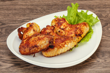 Roasted chicken wings with spices