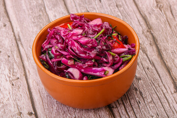 Pickled red cabbage with herbs