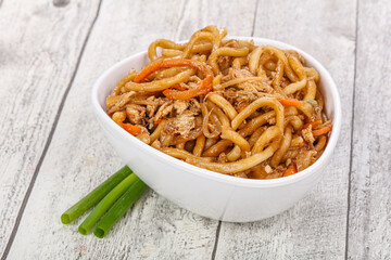 Wok with chicken and vegetables