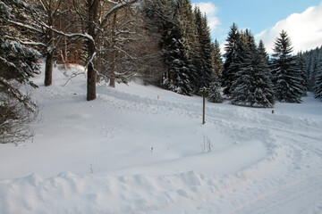 Winterlandschaft, ein Zauber in Schnee und Eis. Kleinschmalkalden, Thüringen, Deutschland, Europa -- 
Winter landscape, a magic in snow and ice. Kleinschmalkalden, Thuringia, Germany, Europe
