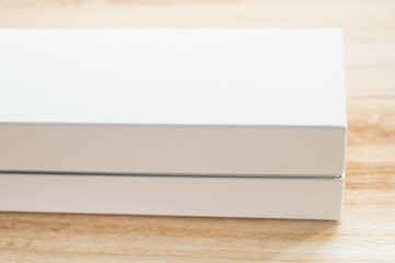 白い箱　ギフトボックス