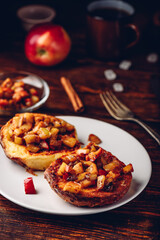 French toasts with caramelized apple