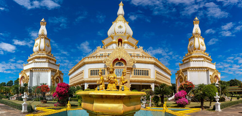 Phra Maha Chedi Chai Mongkhon, Roi Et.Phra, located at Wat Pha Namthip Thep Prasit Vararam, Roi Et Province,THAILAND.