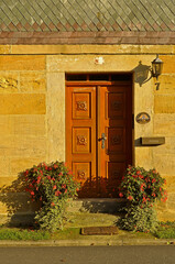 Franconian front door, door frame