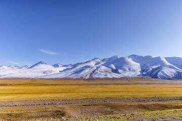 Tourist Attractions in Dushan Highway, Snow Mountain, Xinjiang, China