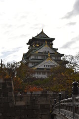 Obraz premium Walk through Japanese parks in Osaka and Takarazuka.