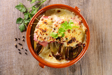 baked chicory with ham and cheese