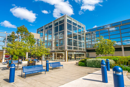 Milton Keynes,England-August ,2019:Intu Central Milton Keynes Shopping Centre Is A Regional Shopping Centre Located In Milton Keynes