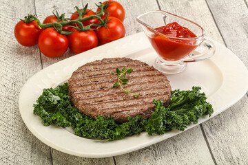 Grilled beef cutlet for burger