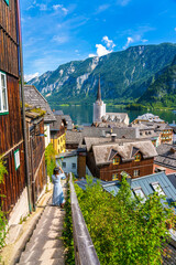Fototapeta na wymiar Scenic view of famous Hallstatt mountain village in the Austrian Alps 