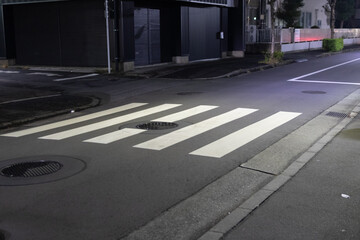 夜の横断歩道