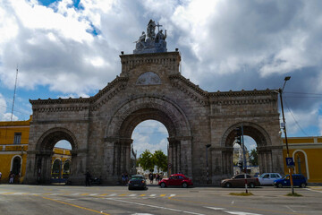 Fototapeta na wymiar Cuba, entrance to the Christopher Columbus Cemetery in Havana