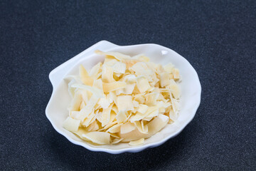 Coconut dry chips in the bowl
