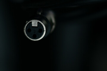 close up of a xlr cable head