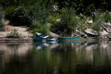 Obraz premium Boat on the river