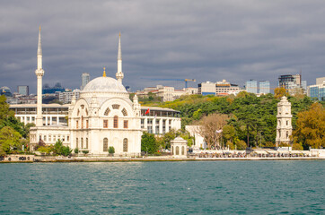 Fototapeta na wymiar View of Istanbul from the Bosphorus Bay
