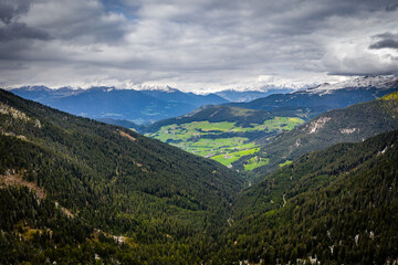 Fototapeta na wymiar view on mountain landscape in the alps